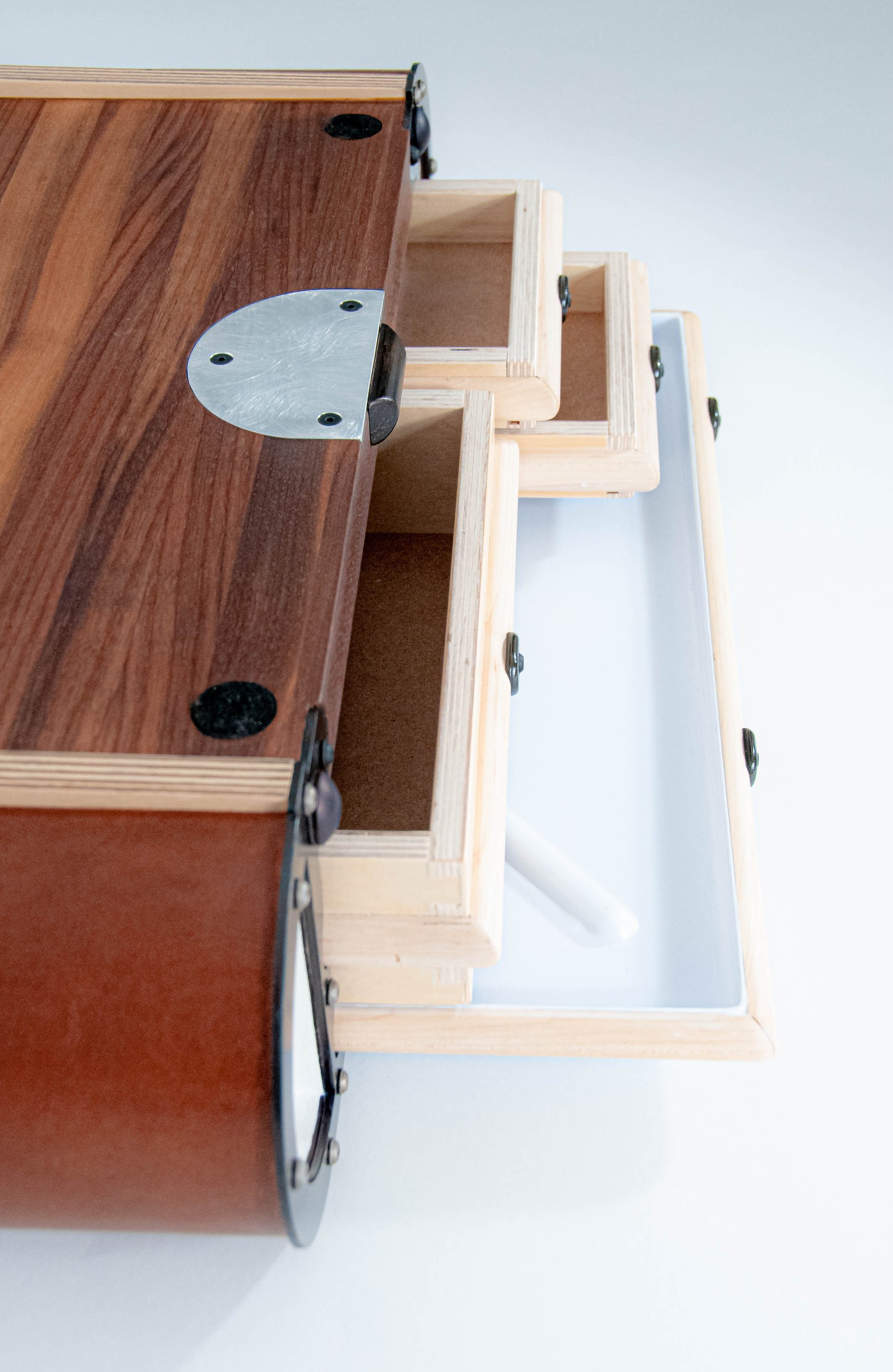 Redefining how a Work Bench Should Actually Work