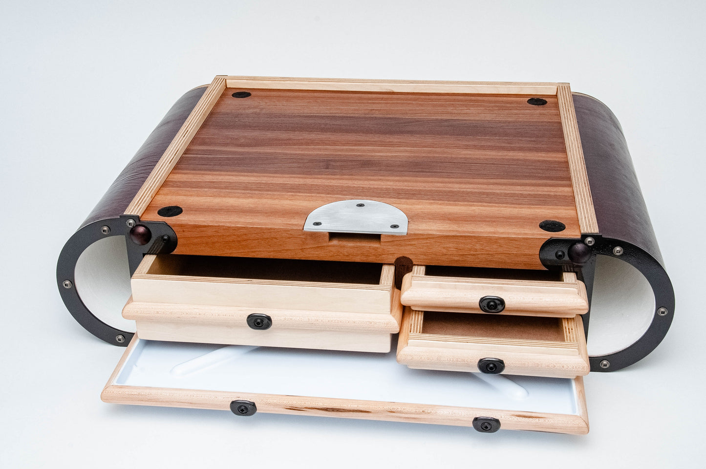 Redefining how a Work Bench Should Actually Work