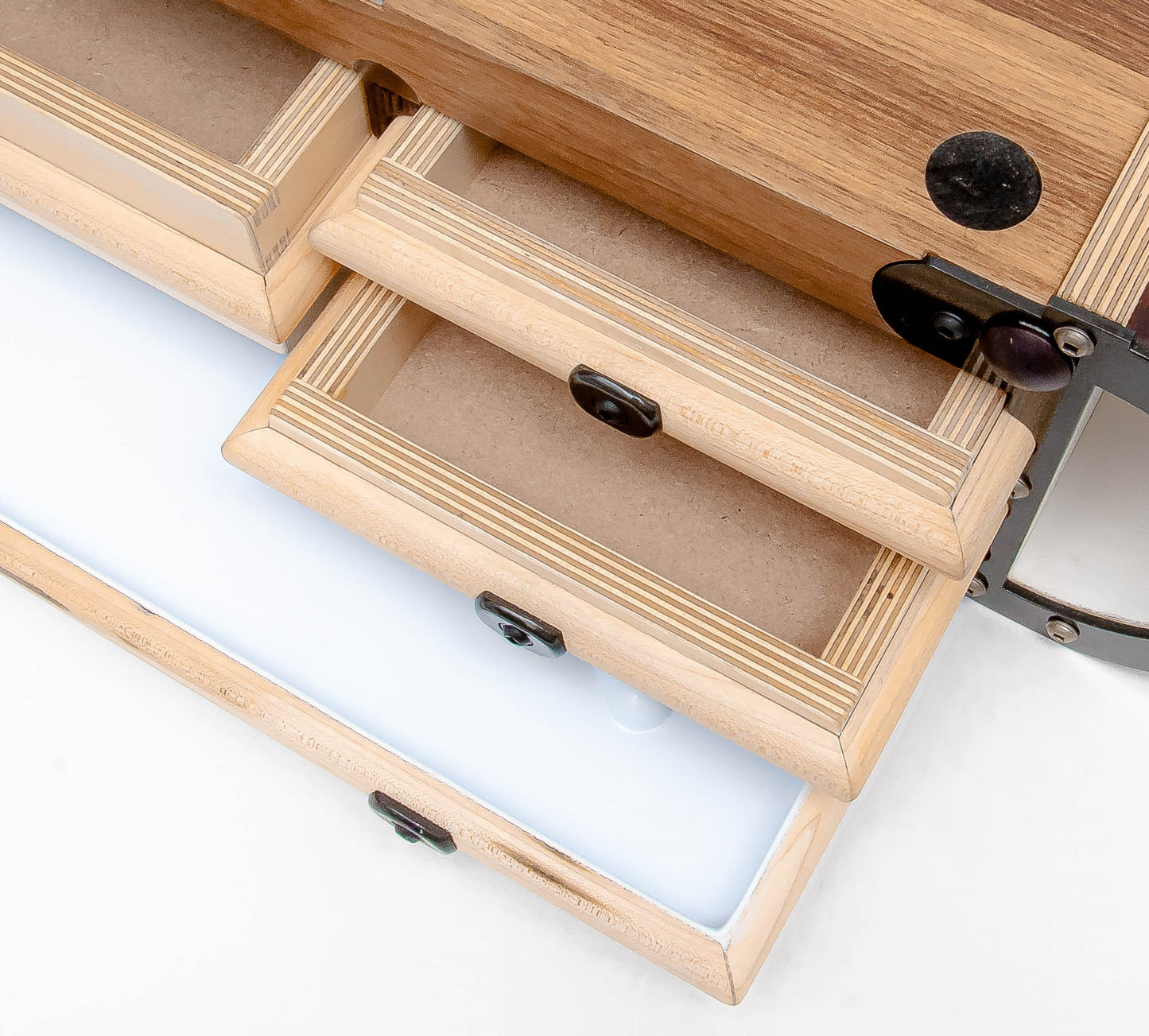 Redefining how a Work Bench Should Actually Work